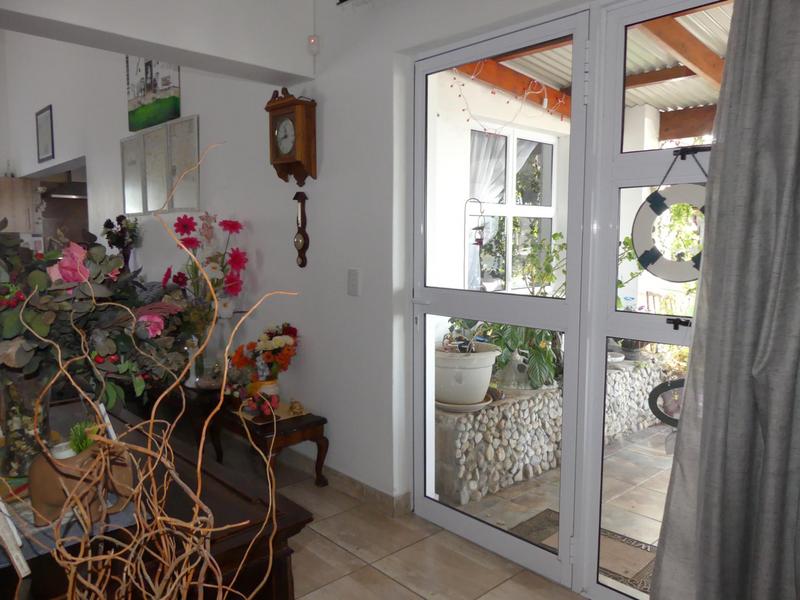 3 Bedroom Property for Sale in Harbour Lights Western Cape